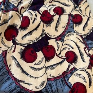 LuLaRoe TC Leggings Cherry Cupcake print